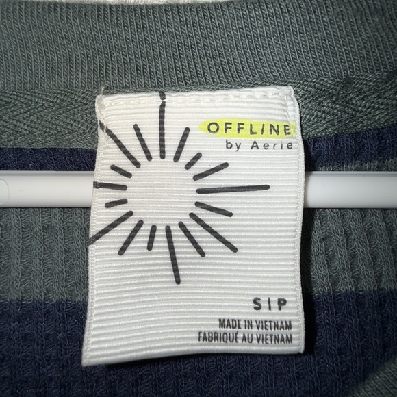 Aerie Waffle V-neck - Picture 2 of 3